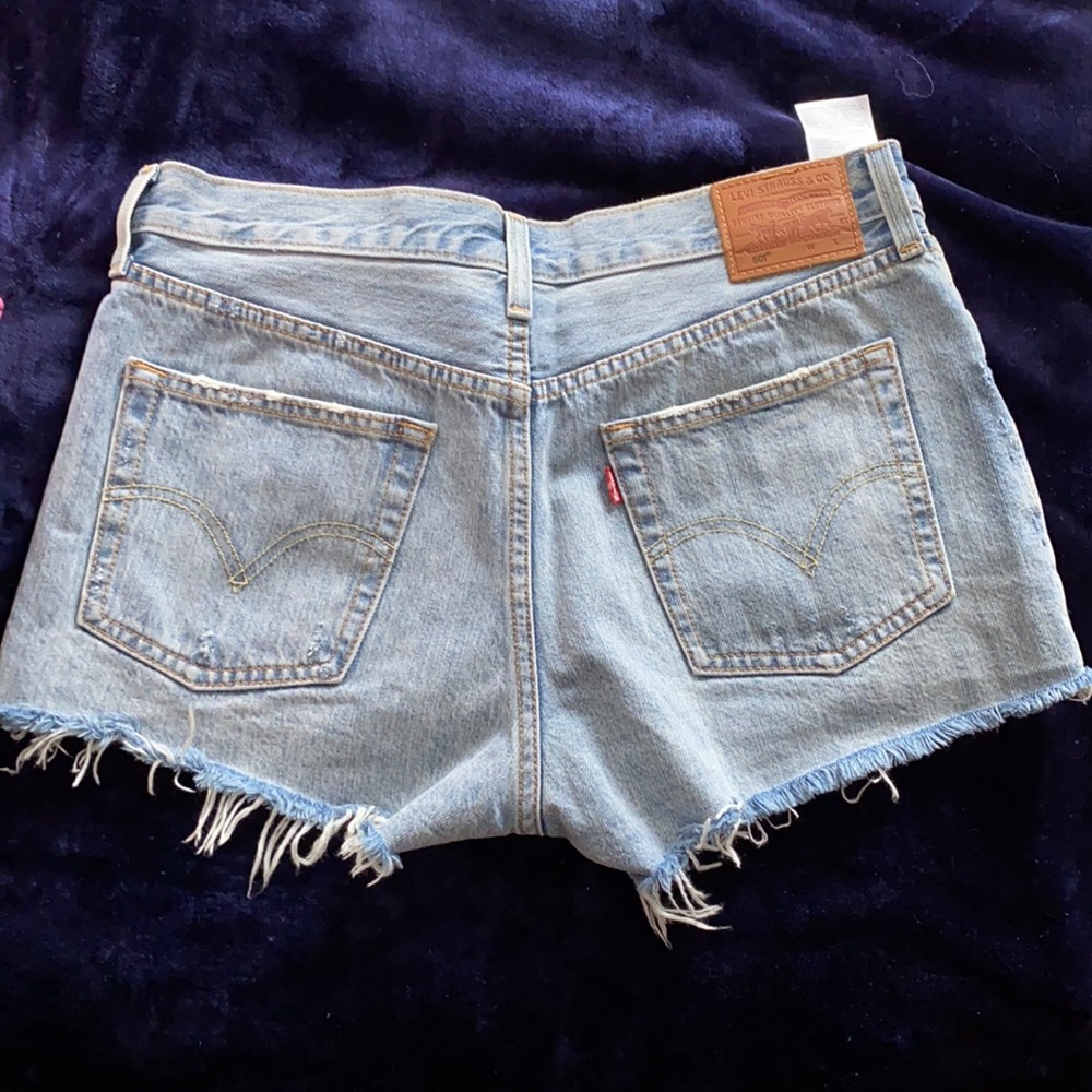 Revolve x Levi’s 501 Light Wash High Waisted Jean Shorts - Picture 8 of 8